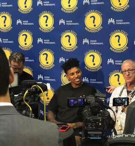 决定权益的 决定权益的